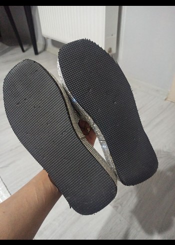 Zara Taşlı terlik