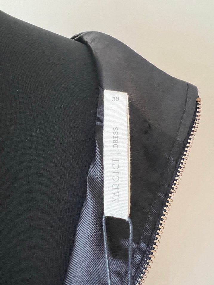 Yargıcı deri elbise - Görsel 4