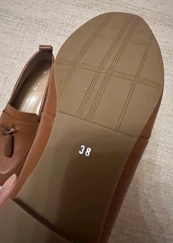 38 Beden Taba Tengi Deri Püsküllü Kadın Loafer