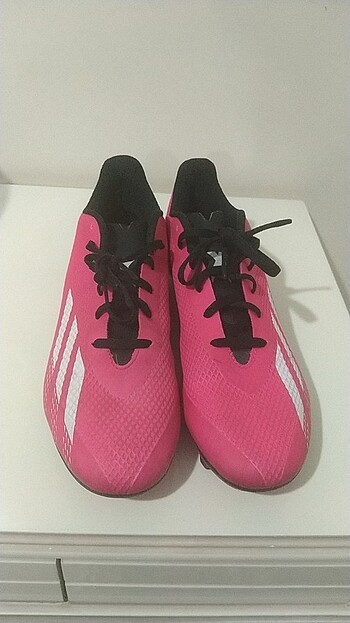 Adidas Az .kulanilmis .temiz kulanimli . garantili ürün.halı saha ayakk