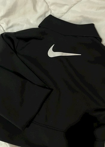 Nike Siyah Fermuarlı Yüksek Yakalı Kadın Ceket