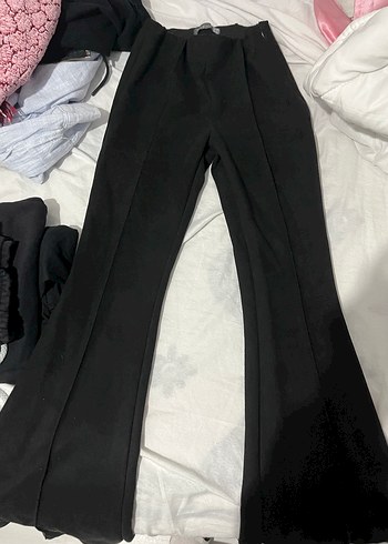 Kadın Siyah Pilili İspanyol Paça Pantolon - Görsel 2