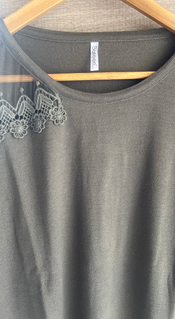 Uzun Kollu Dantel Detaylı Kadın Kazak - Görsel 3