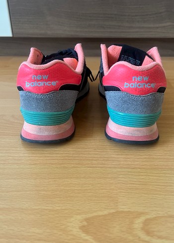 New Balance Kadın  Siyah Spor Ayakkabı - Görsel 3