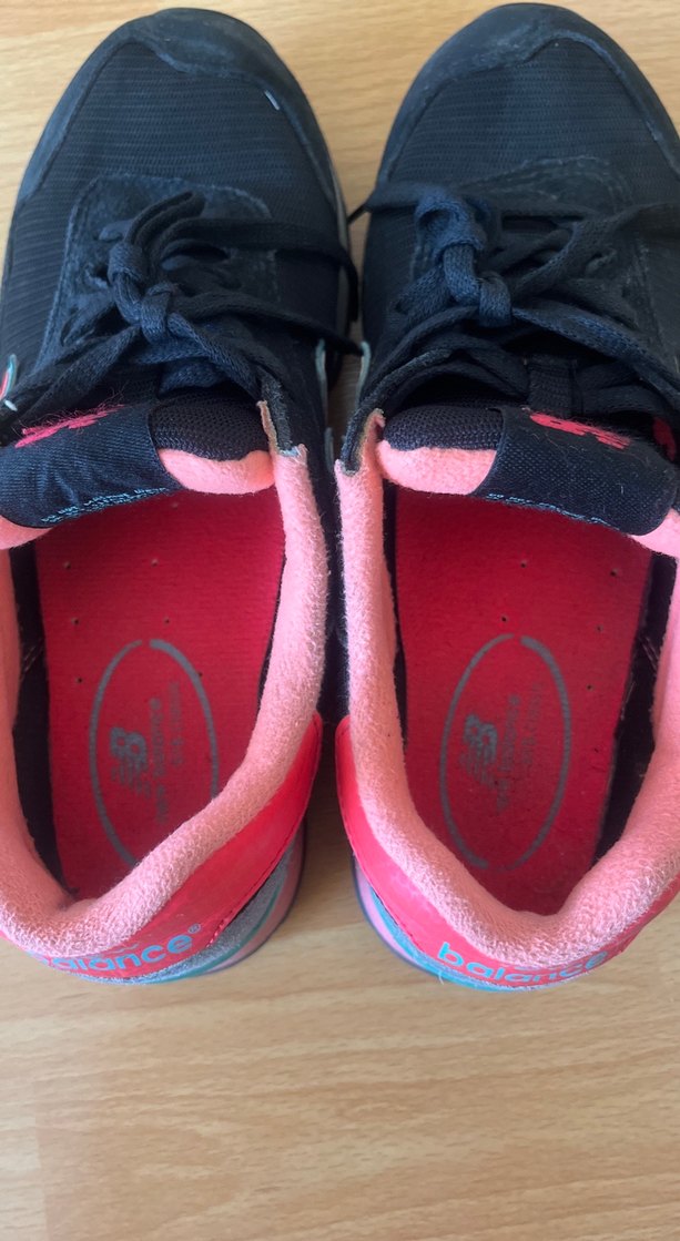 New Balance Kadın  Siyah Spor Ayakkabı - Görsel 5