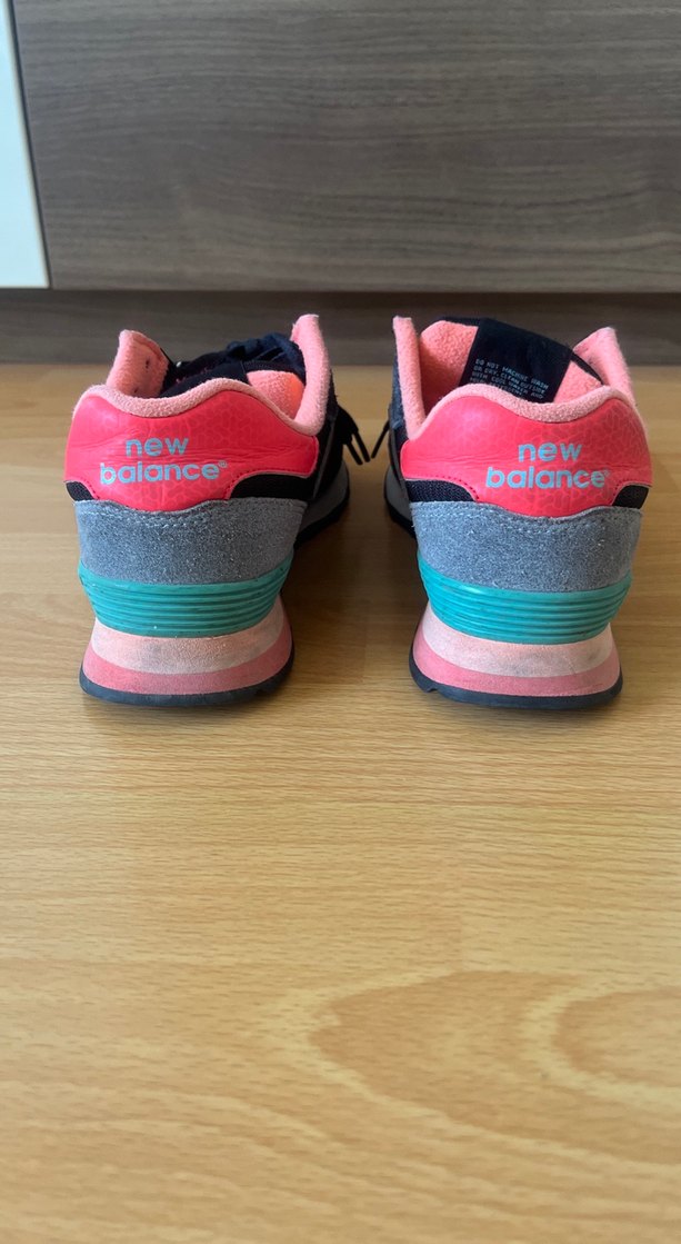 New Balance Kadın  Siyah Spor Ayakkabı - Görsel 3