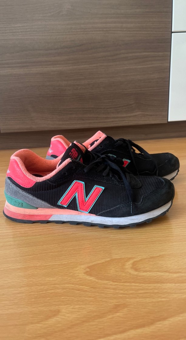 New Balance Kadın  Siyah Spor Ayakkabı - Görsel 2