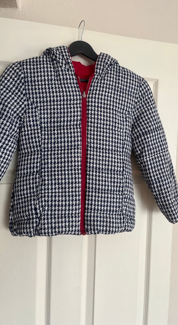 Kız Çocuk Kırmızı Kapüşonlu Fermuarlı Mont - Görsel 4