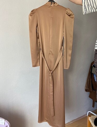 36 Beden Gold Saten Elbise