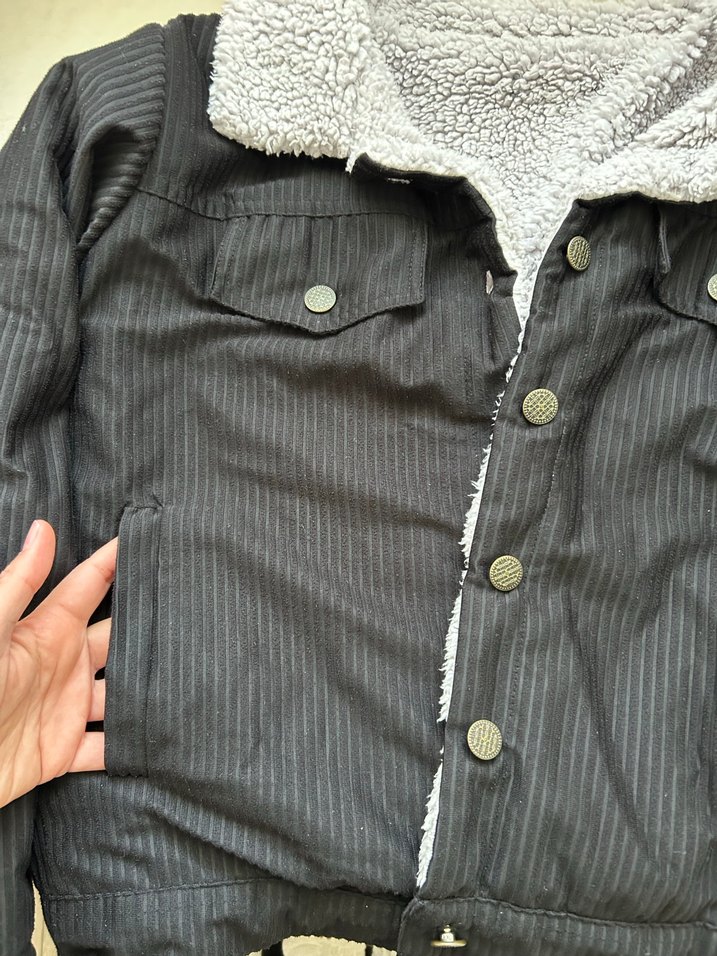 Siyah Kürklü Kadın Midi Kaban - Görsel 4