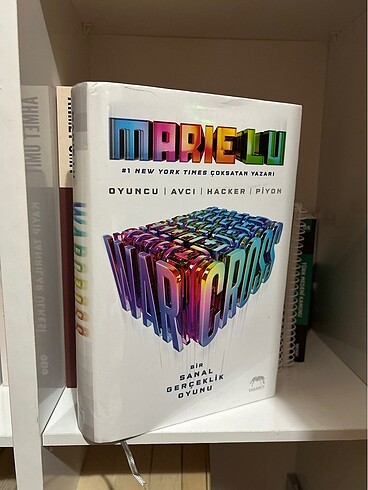 warcross marie lu ciltli
