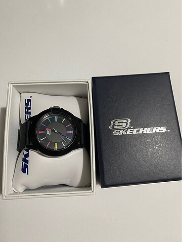 Skechers Saat