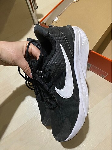 40 Beden Spor Ayakkabısı