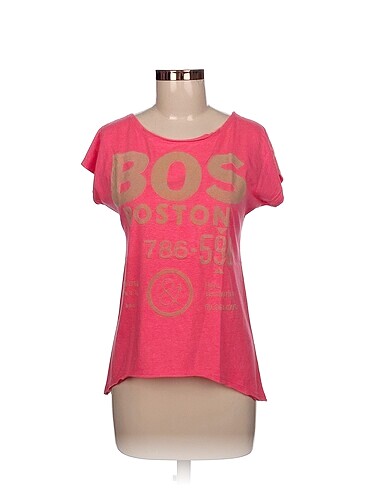 Diğer T-shirt %70 İndirimli.
