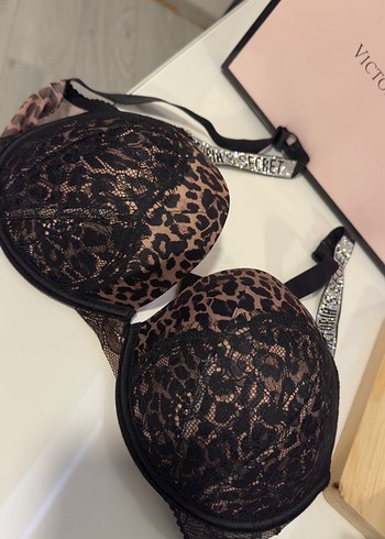 Victorias Secret Sütyen VerySexy Işıltı - Görsel 2