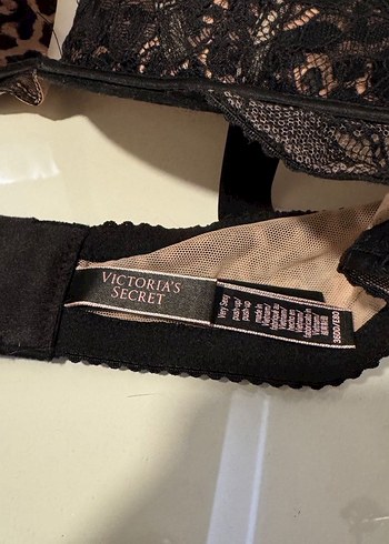 Victorias Secret Sütyen VerySexy Işıltı - Görsel 3