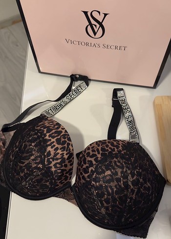 Victoria s Secret 36