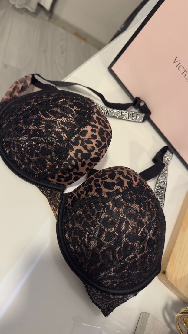 Victorias Secret Sütyen VerySexy Işıltı - Görsel 2