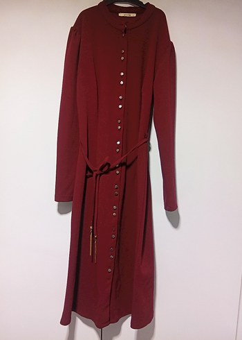 Bordo Düğmeli Uzun Kadın Elbise - Görsel 2