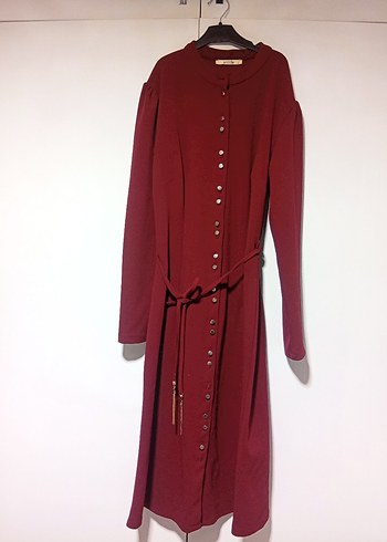 Bordo Düğmeli Uzun Kadın Elbise - Görsel 5