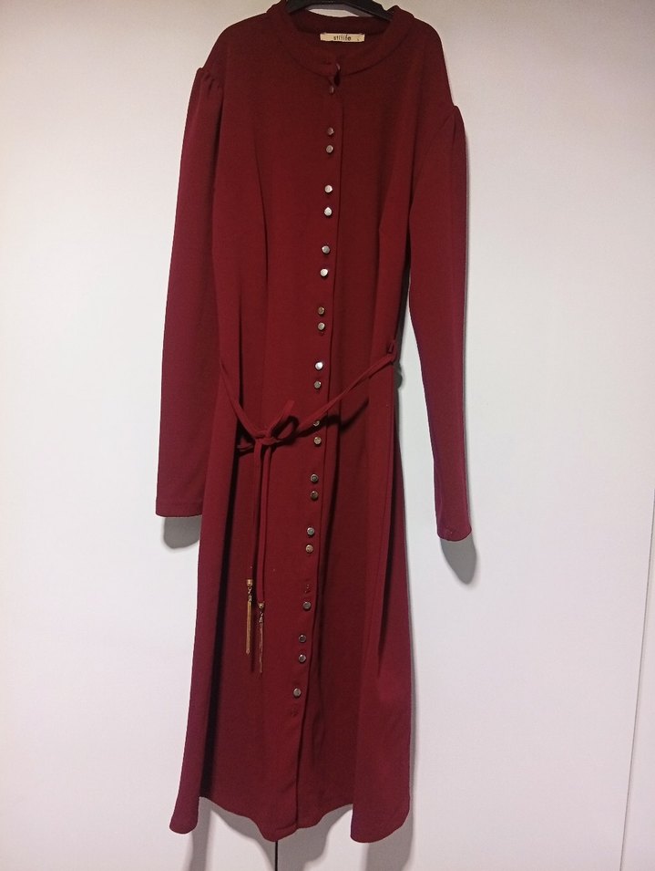 Bordo Düğmeli Uzun Kadın Elbise - Görsel 2