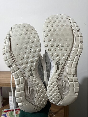 36 Beden Orijinal Skechers ayakkabı