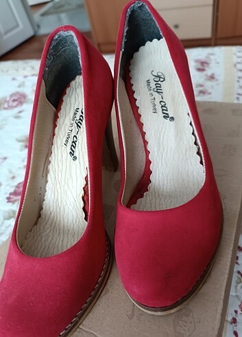 36 Beden Kırmızı kalın topuklu ayakkabı 