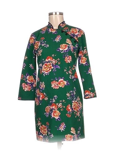 Zara Kısa Elbise %70 İndirimli.