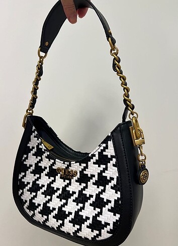 GUESS MARKA ORJİNAL ÇANTA