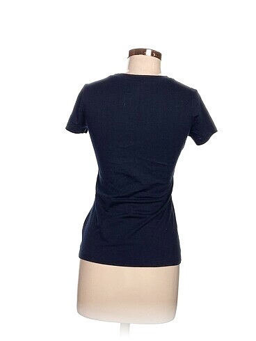 xs Beden Tommy Hilfiger T-shirt %70 İndirimli.