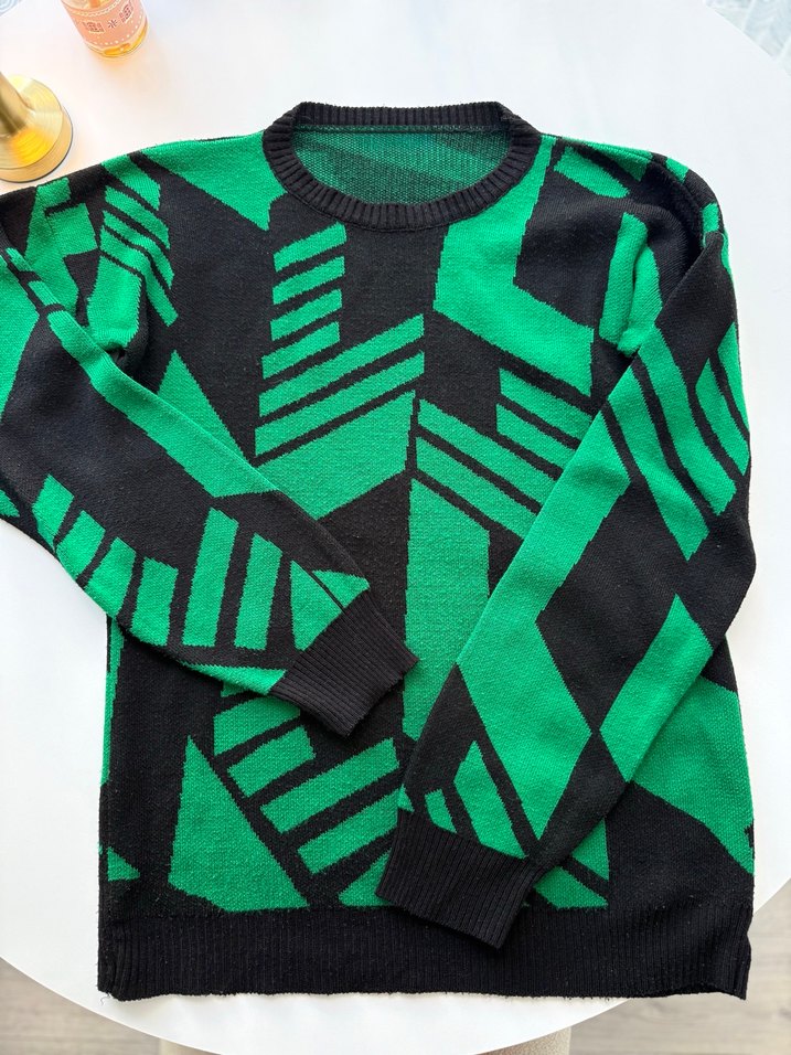 Siyah-Yeşil zigzag çizgili kazak. - Görsel 3