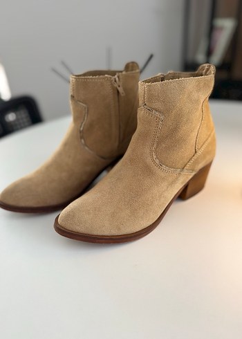 Bej Süet Kadın Topuklu Bot - Görsel 4