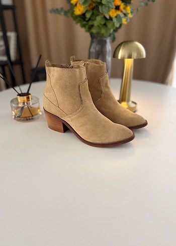 Bej Süet Kadın Topuklu Bot - Görsel 2