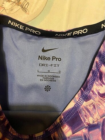 l Beden mor Renk Nike bustiyer