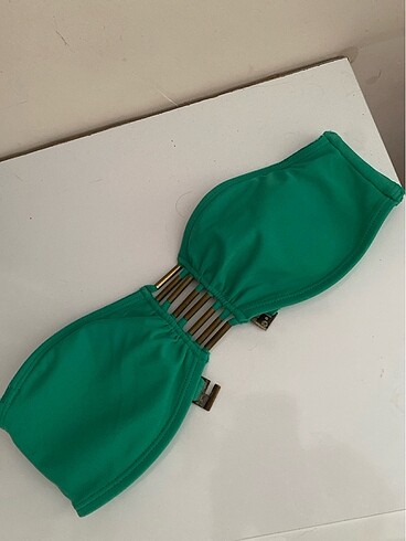 Bikini üstü