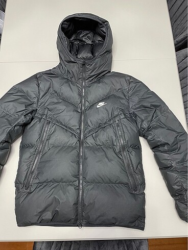 Orijinal Nike Storm-Fit Mont
