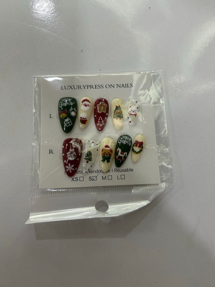 Renkli Noel Temalı Tırnak - Görsel 2
