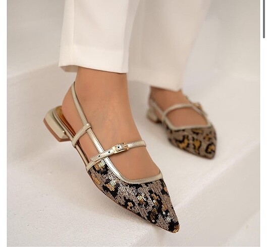 Leoparlı Pullu Babet Ayakkabı