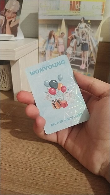Beden Renk Wonyoung lomocard