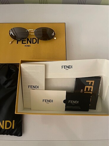Fendi güneş gözlüğü