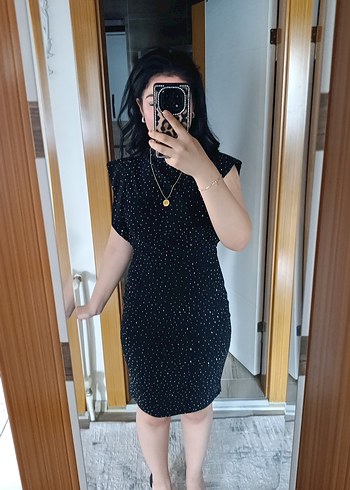 Bershka Sikligin Simgesi Siyah Mini Elbise
