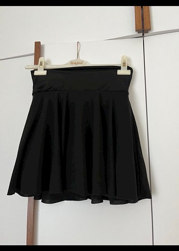 Addax Siyah Mini Etek, Sade ve Şık