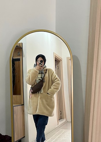 Peluş Detaylı Camel Kadın Kışlık Mont - Görsel 4