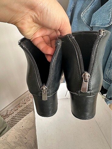 Zara Topuklu Bot