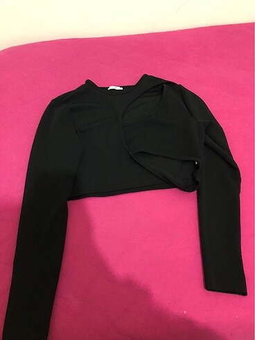 Dekolteli crop