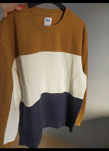 Zara sweat