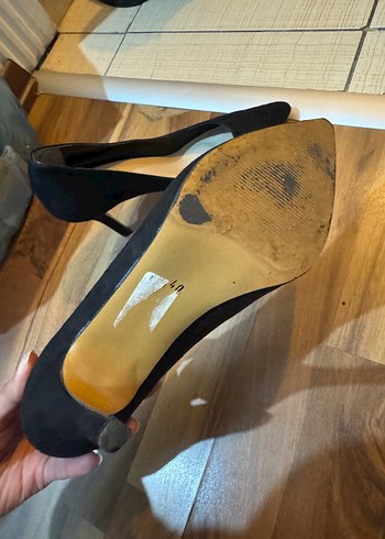 Siyah Süet Stiletto Topuklu Kadın Ayakkabı - Görsel 3