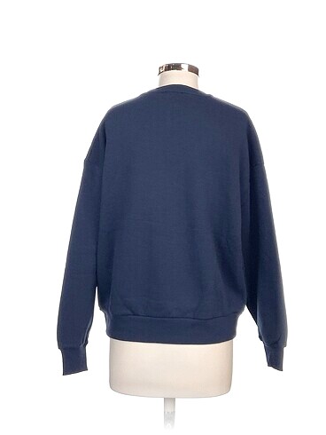 m Beden Stradivarius Sweatshirt %70 İndirimli.
