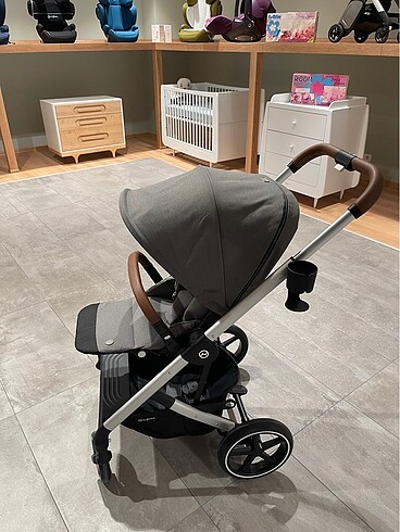 Cybex bebek arabası
