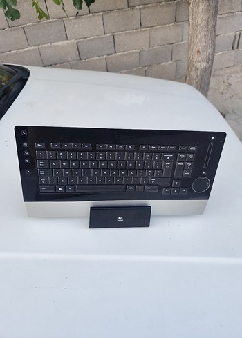 Logitech Kablosuz bluetooth'lu klavye